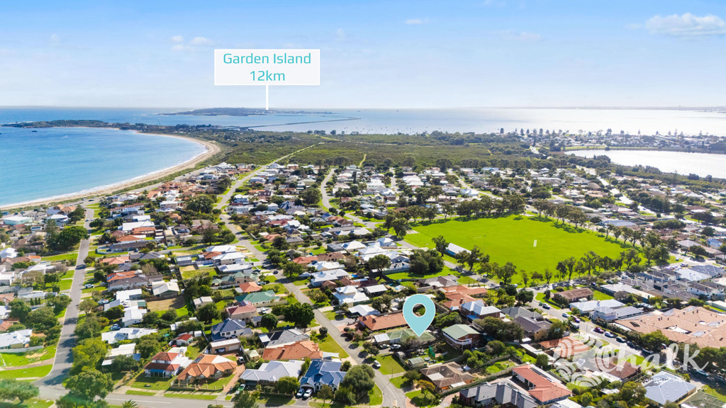 72A Fifth Avenue, Shoalwater - Thumbnail 2