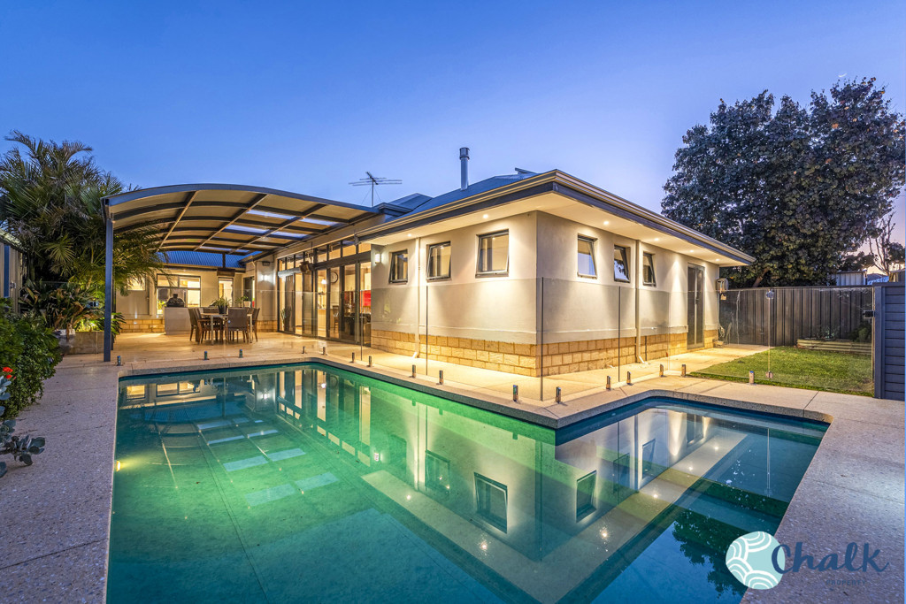 28 Swifts Court, Rockingham - Thumbnail 2