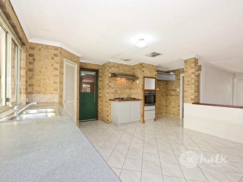 16 Normandy Gardens, Port Kennedy - Thumbnail 4