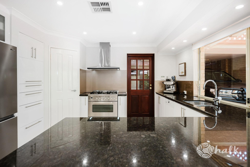 61 Grand Ocean Boulevard, Port Kennedy - Thumbnail 4