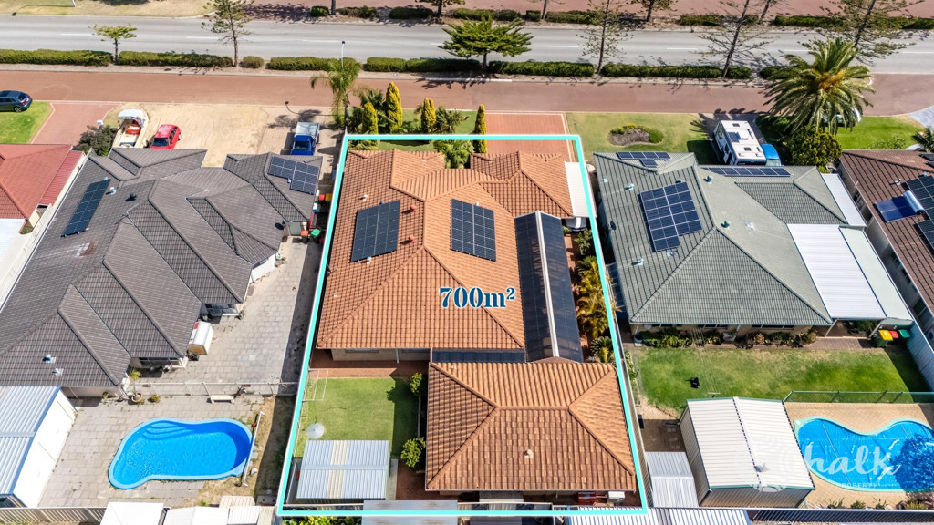 61 Grand Ocean Boulevard, Port Kennedy - Thumbnail 2