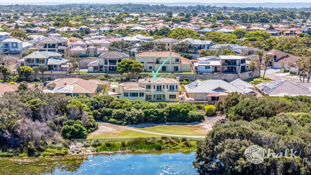 7 San Javier Circle, Secret Harbour - Thumbnail 2