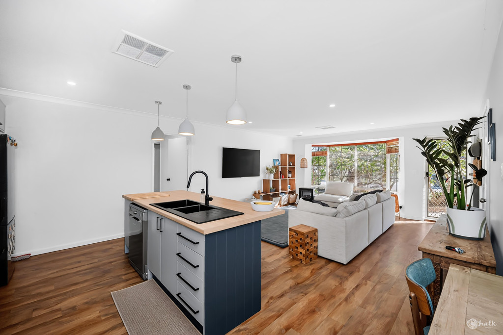 1 Walker Avenue, Rockingham - Thumbnail 8