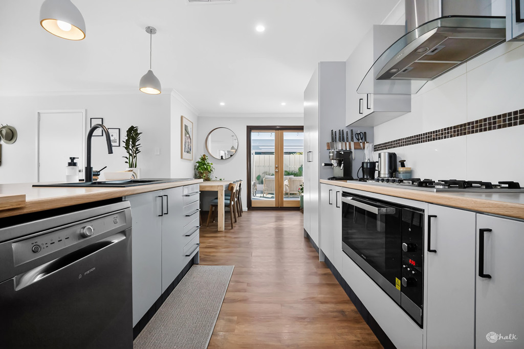 1 Walker Avenue, Rockingham - Thumbnail 7