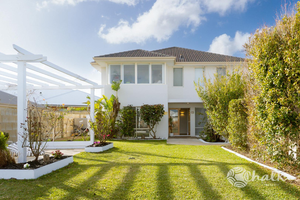 29 Barrenjoey Parkway, Secret Harbour - Image 1