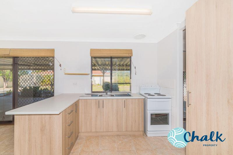 2 Lakemba Way, Waikiki - Thumbnail 2