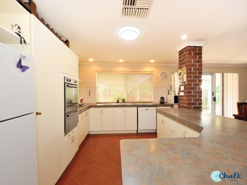 687 Safety Bay Rd, Warnbro - Thumbnail 3