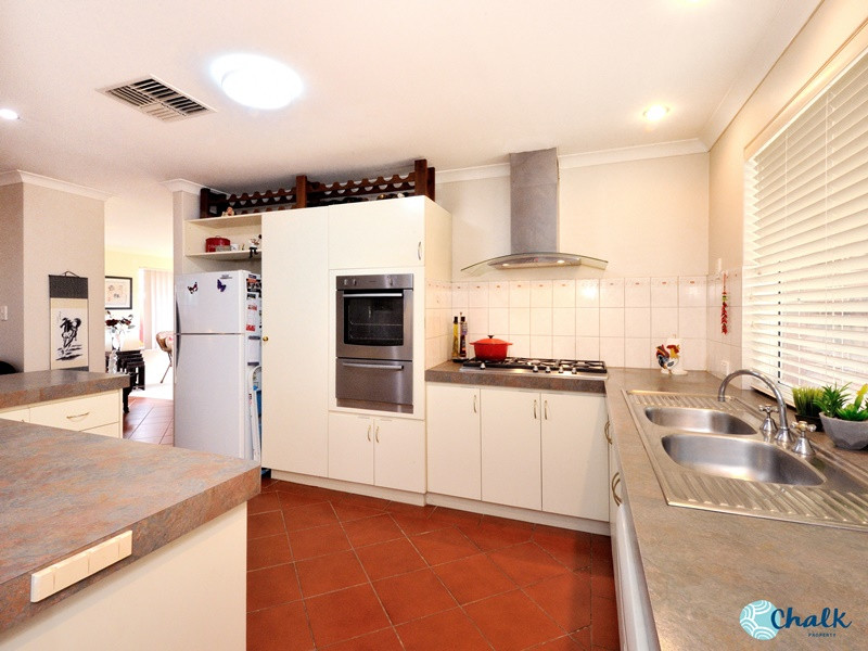 687 Safety Bay Rd, Warnbro - Thumbnail 4