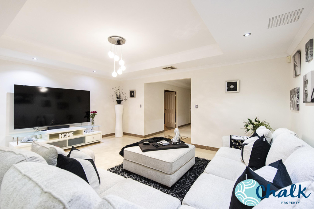 8 Butchart Turn, Aubin Grove - Thumbnail 4