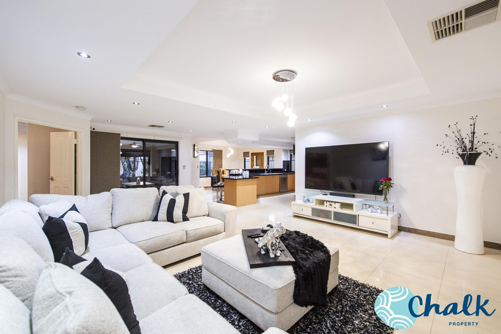 8 Butchart Turn, Aubin Grove - Thumbnail 5