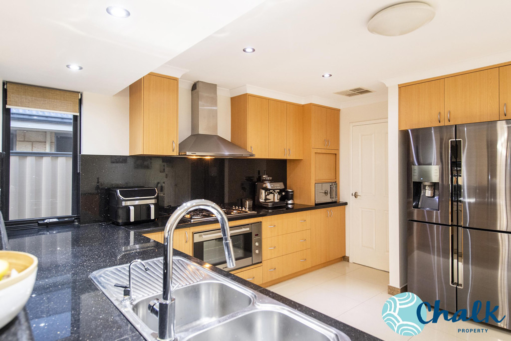 8 Butchart Turn, Aubin Grove - Thumbnail 7