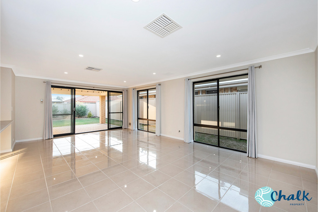39 Sellafield Bend, Waikiki - Thumbnail 8