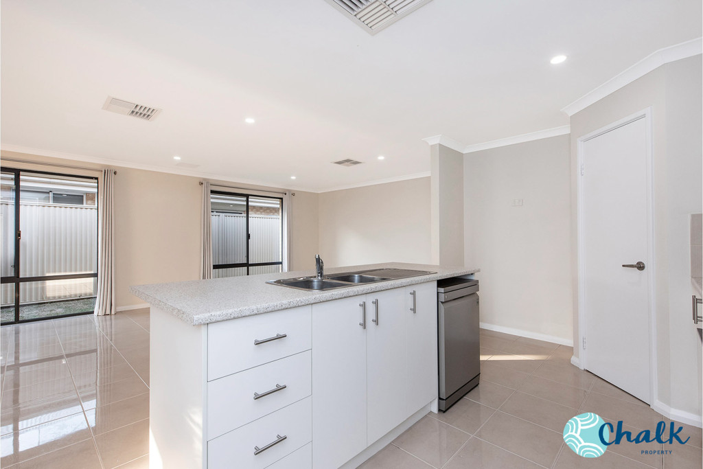 39 Sellafield Bend, Waikiki - Thumbnail 5