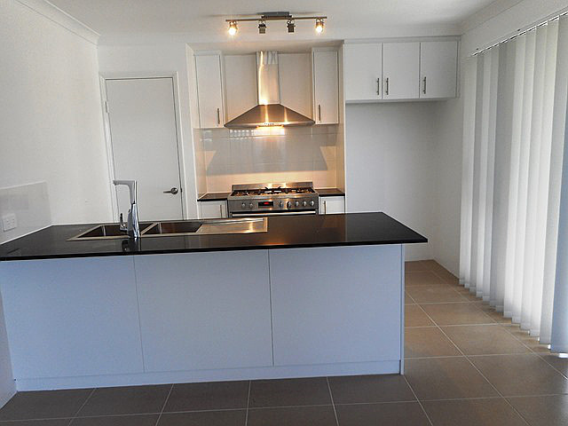24 Warriedar Way, Golden Bay - Thumbnail 2