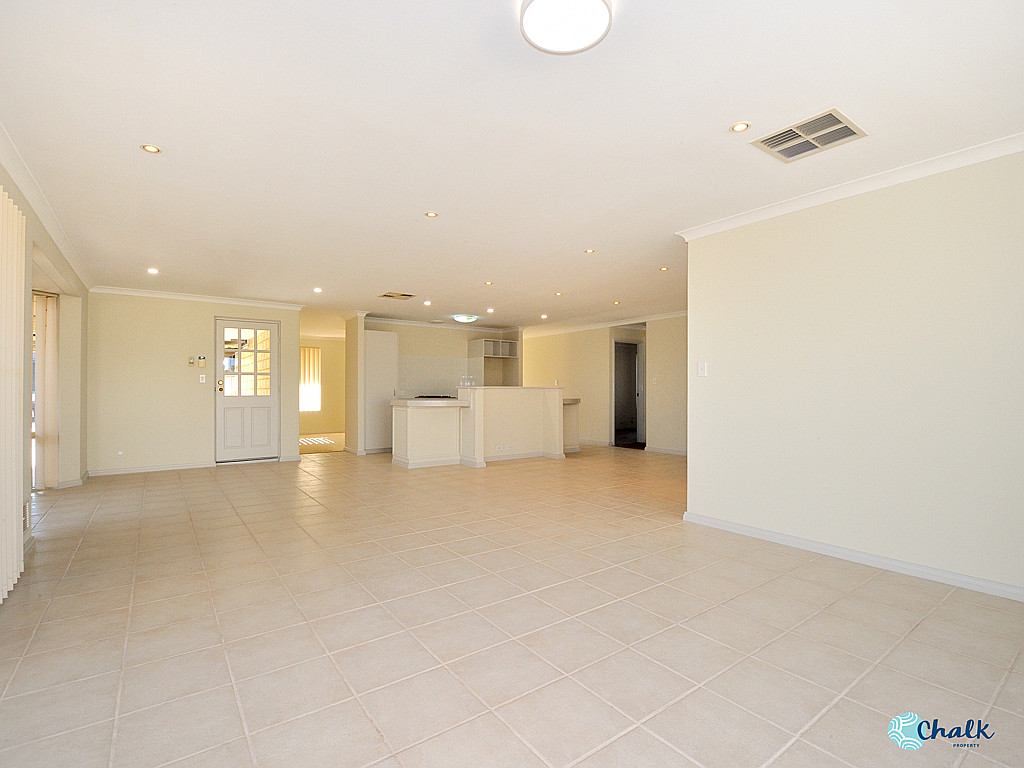 20 Colebrook Circle, Secret Harbour - Thumbnail 2