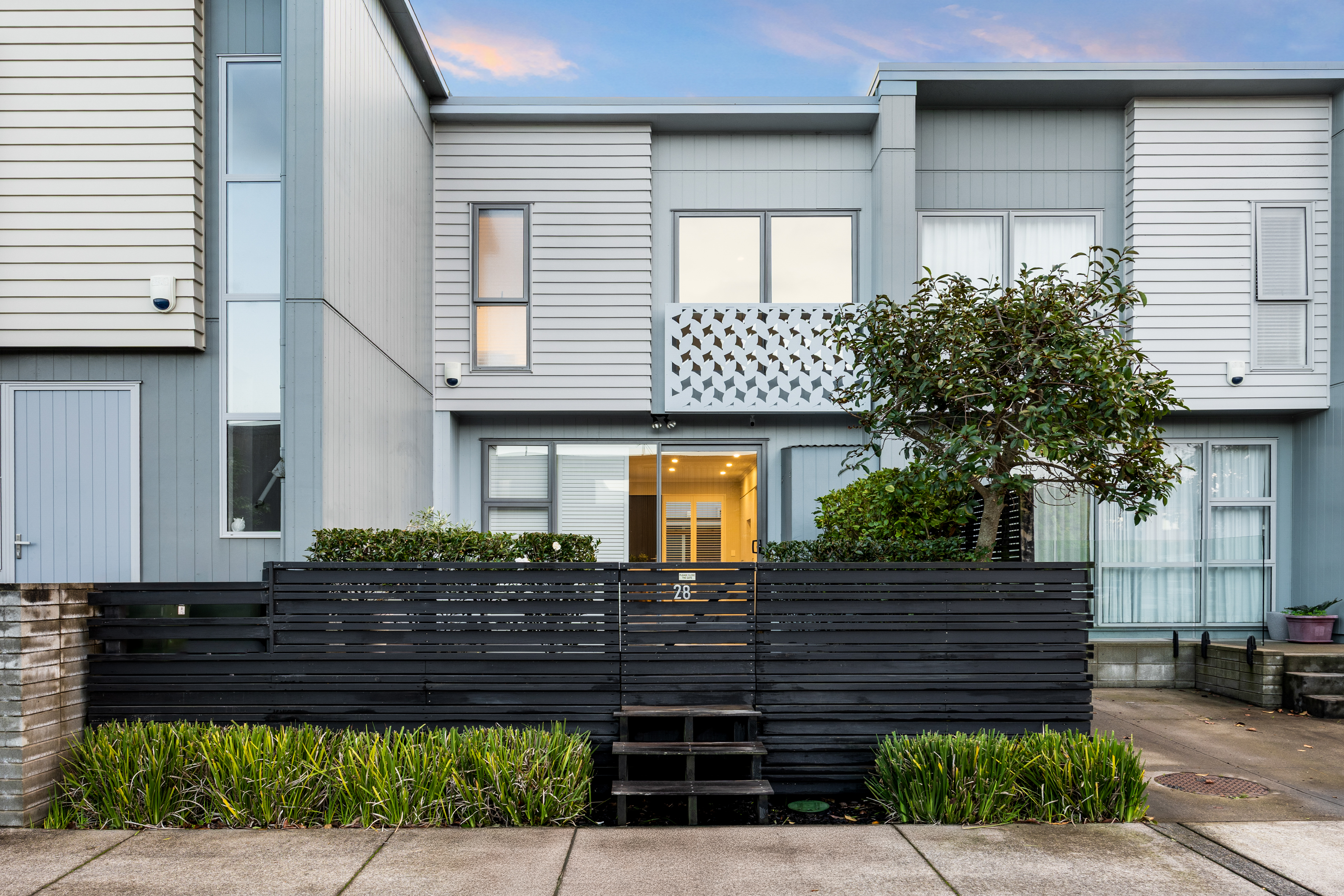 Vendor Has Bought! Property Must Sell!