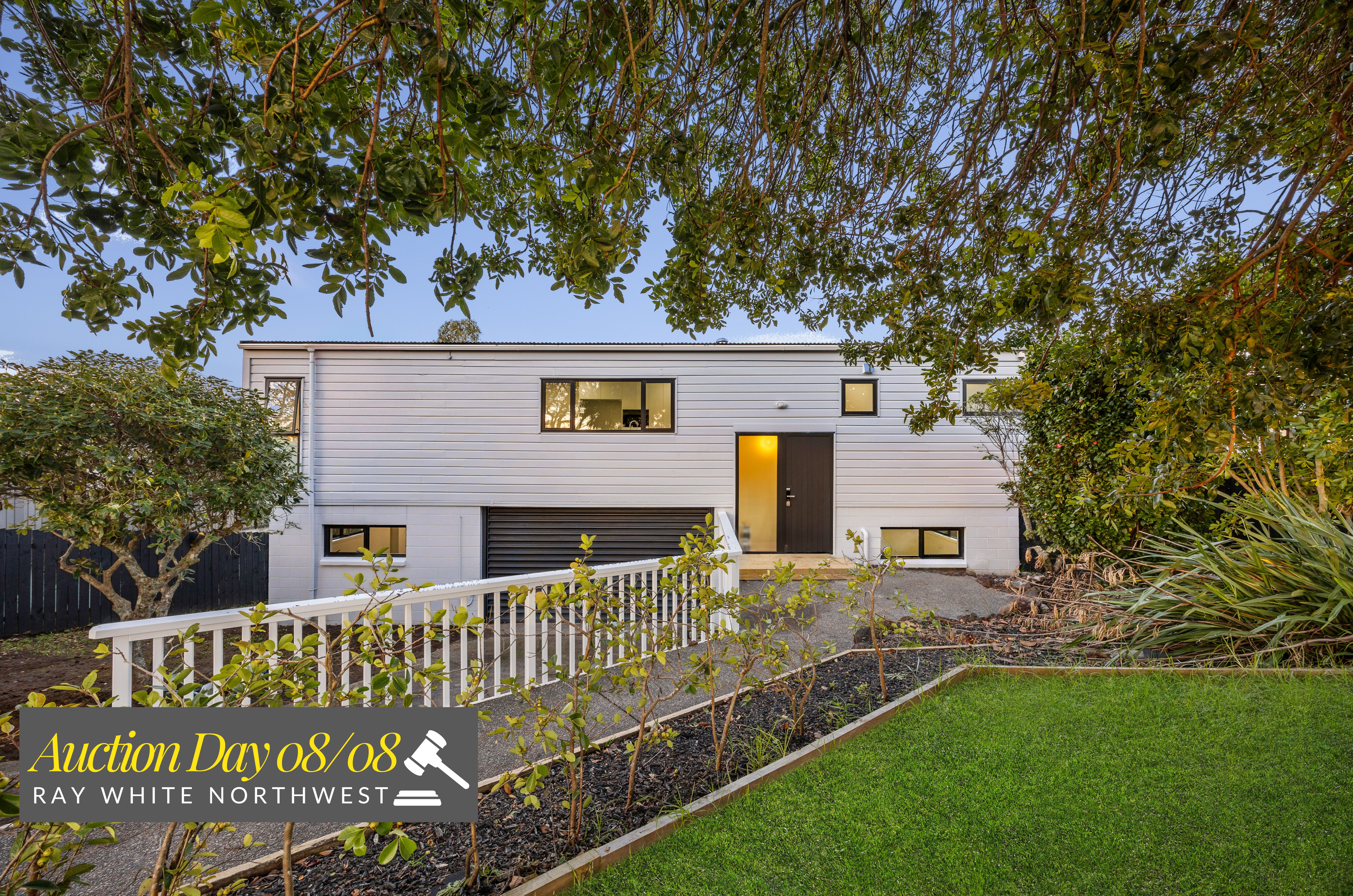 Prestige, Space & Green Surrounds