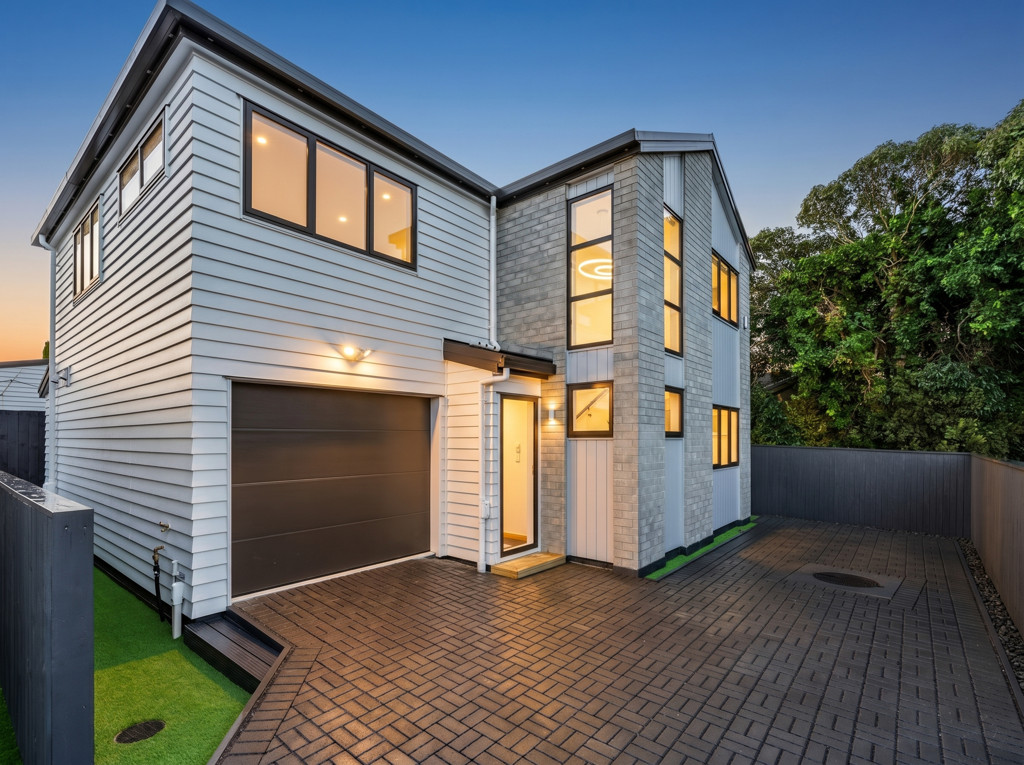 46B Woodford Avenue, Henderson, Henderson