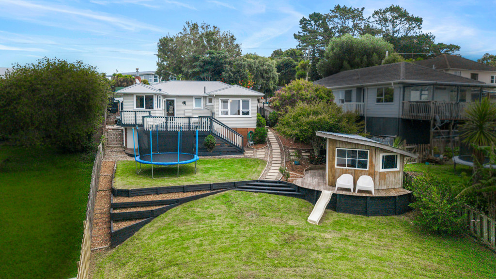 265 Sturges Road, Henderson