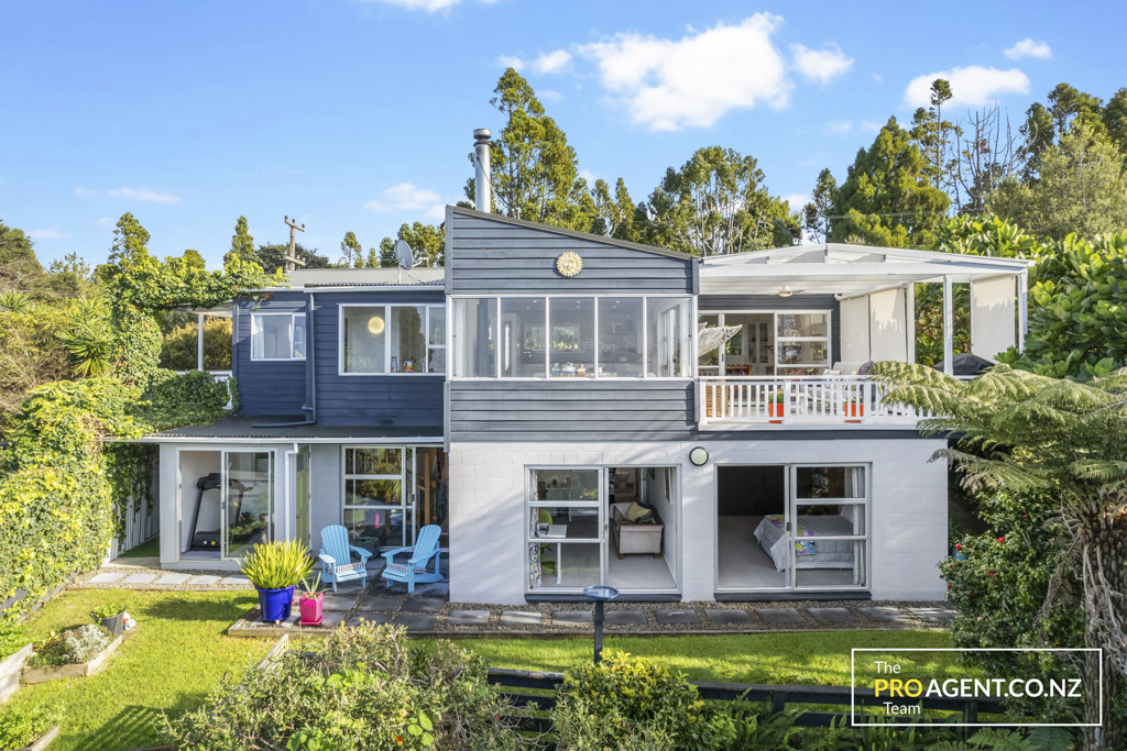 68 Kauri Point Road, Laingholm - Photo 6