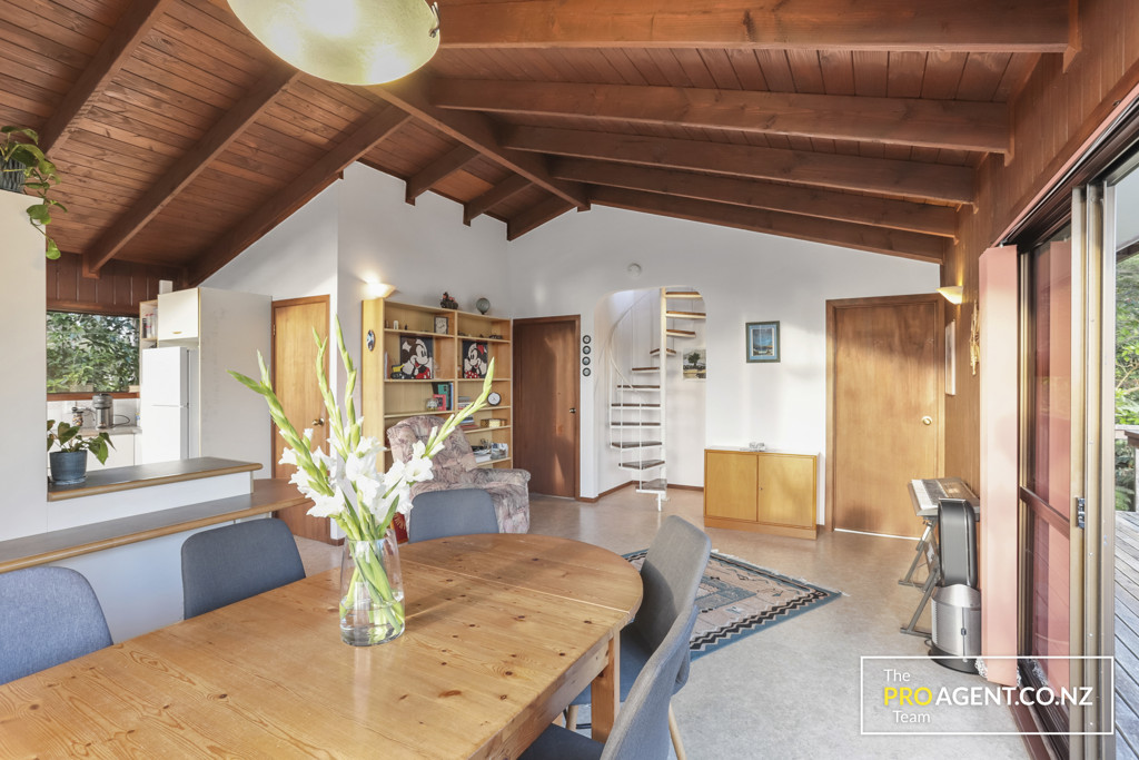 10 Victory Road, Laingholm - Photo 5