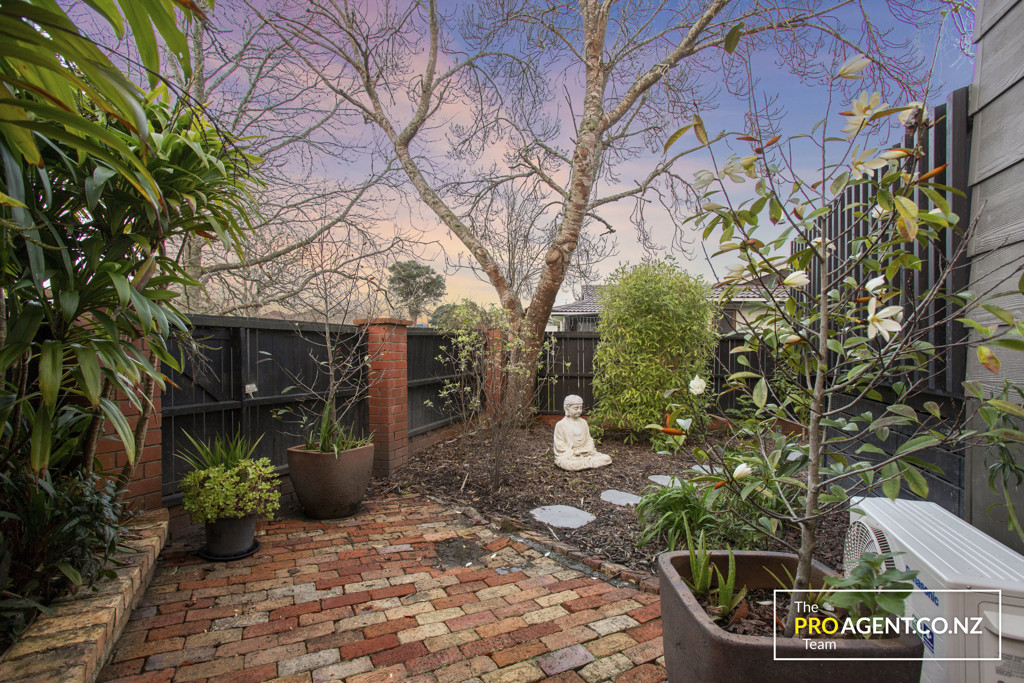 21B Glucina Place, Glen Eden - Photo 3