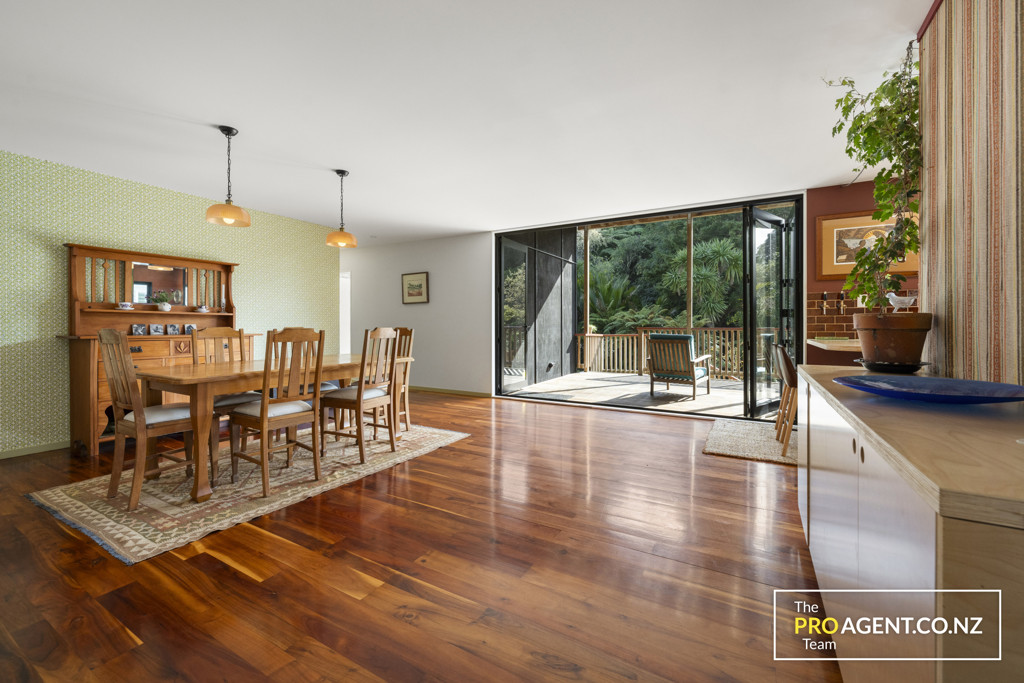 20 Western Road, Laingholm - Photo 3