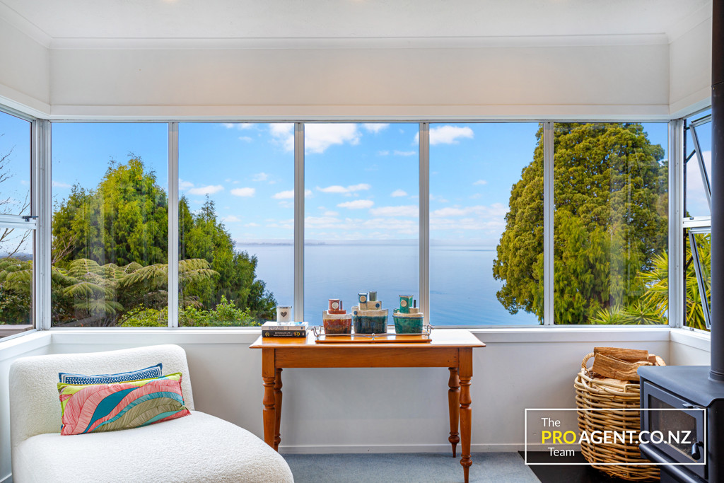 68 Kauri Point Road, Laingholm - Photo 5