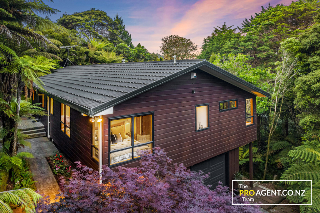 419 Huia Road, Titirangi - Photo 2