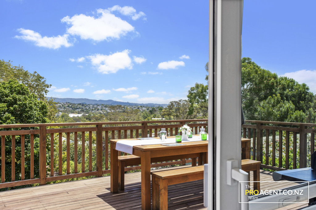 261 Titirangi Road, Titirangi - Photo 4
