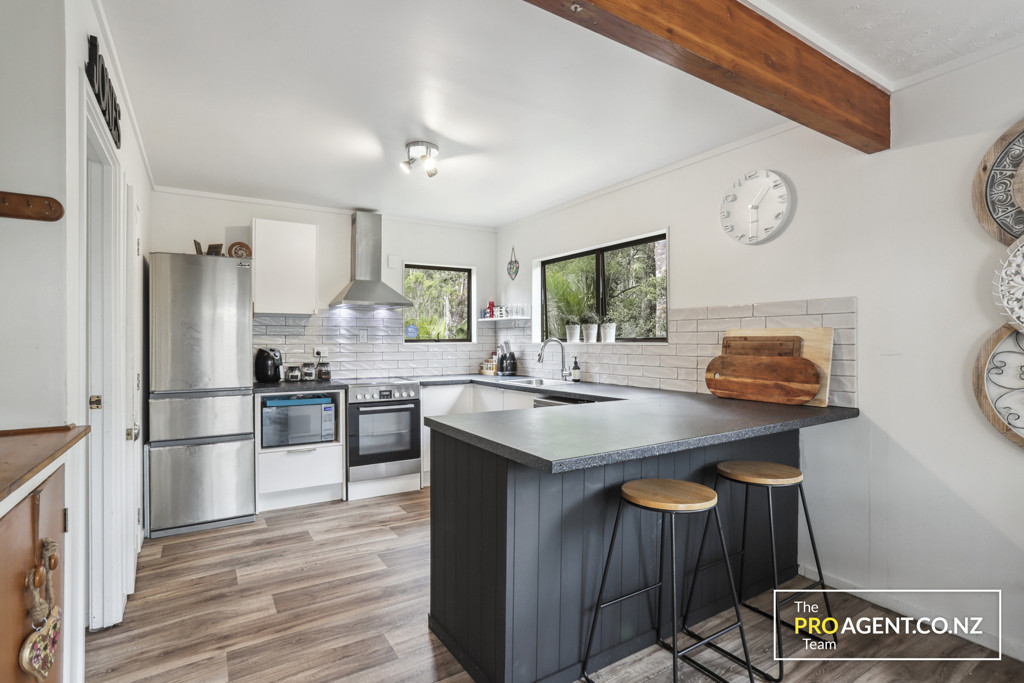 15 Fawcett Road, Laingholm - Photo 7