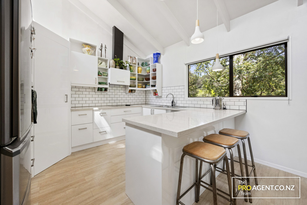 7 Minnehaha Avenue, Titirangi - Photo 3