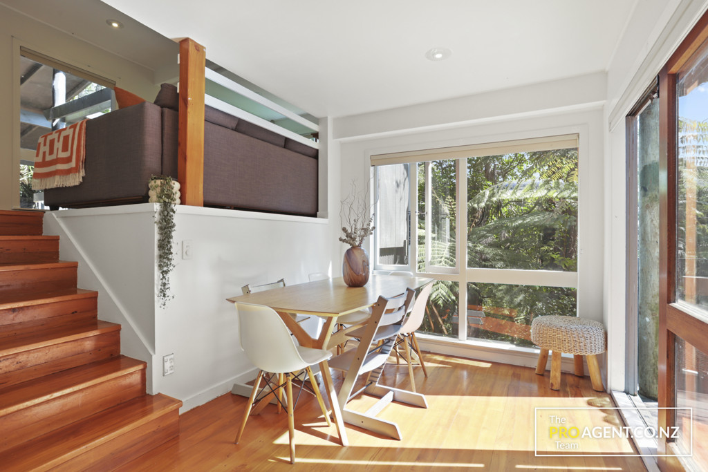 328 Huia Road, Titirangi - Photo 3
