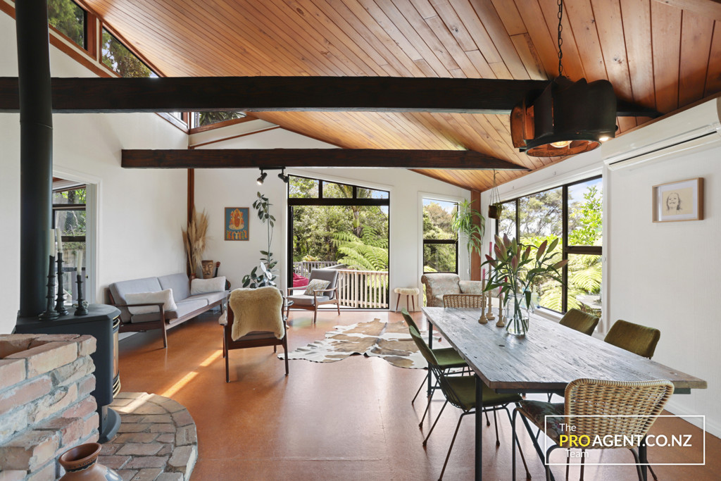 53 Waima Crescent, Titirangi - Photo 3
