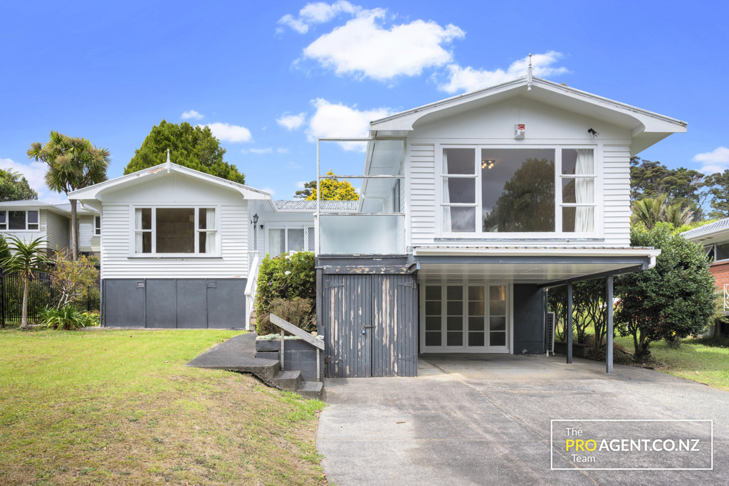 50 Rimutaka Place, Titirangi