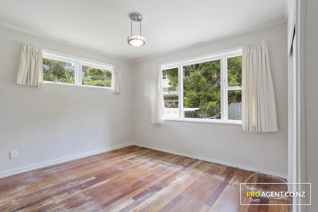 50 Rimutaka Place, Titirangi - Photo 6