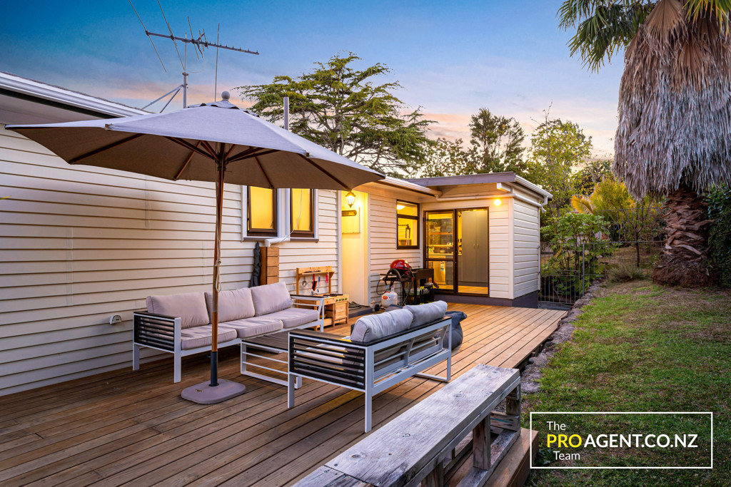 1 Titchener Street, New Lynn - Photo 5
