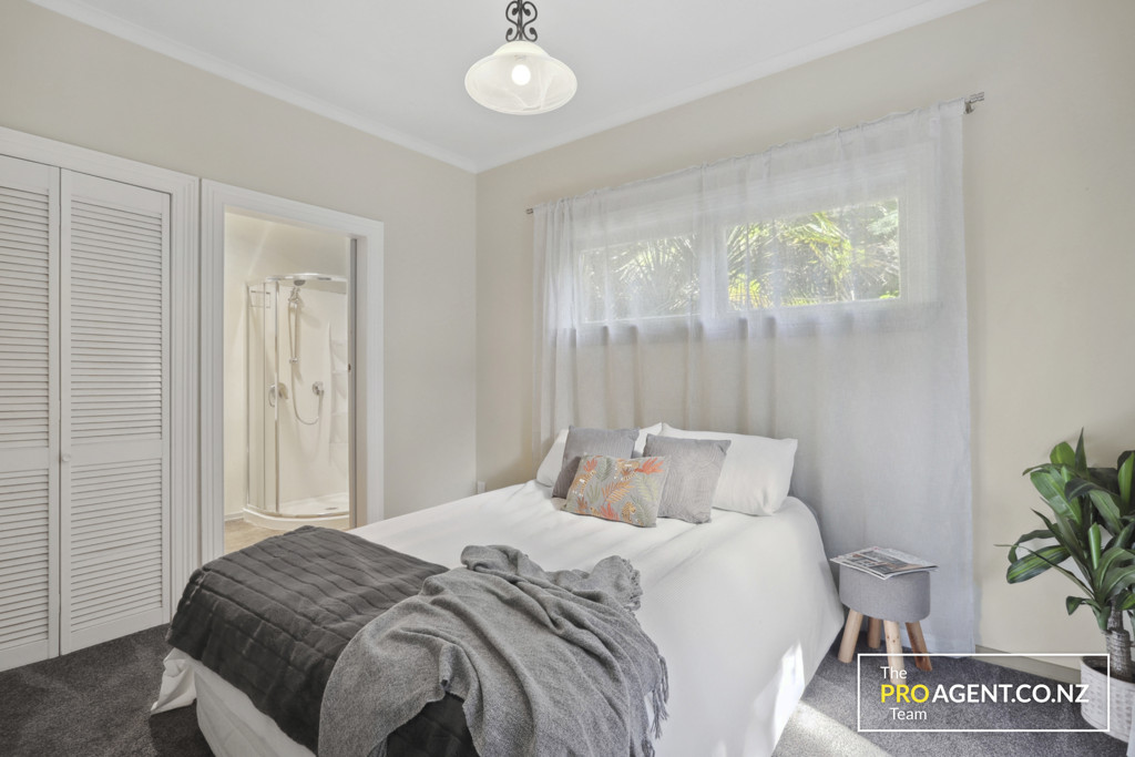 38 Western Road, Laingholm - Photo 3