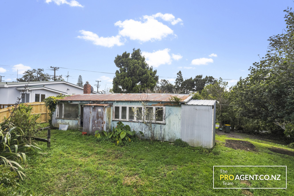77 Tane Road, Laingholm - Photo 6