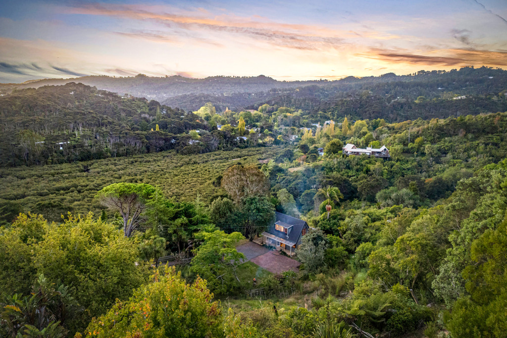 33d Landing Road, Titirangi - Photo 6