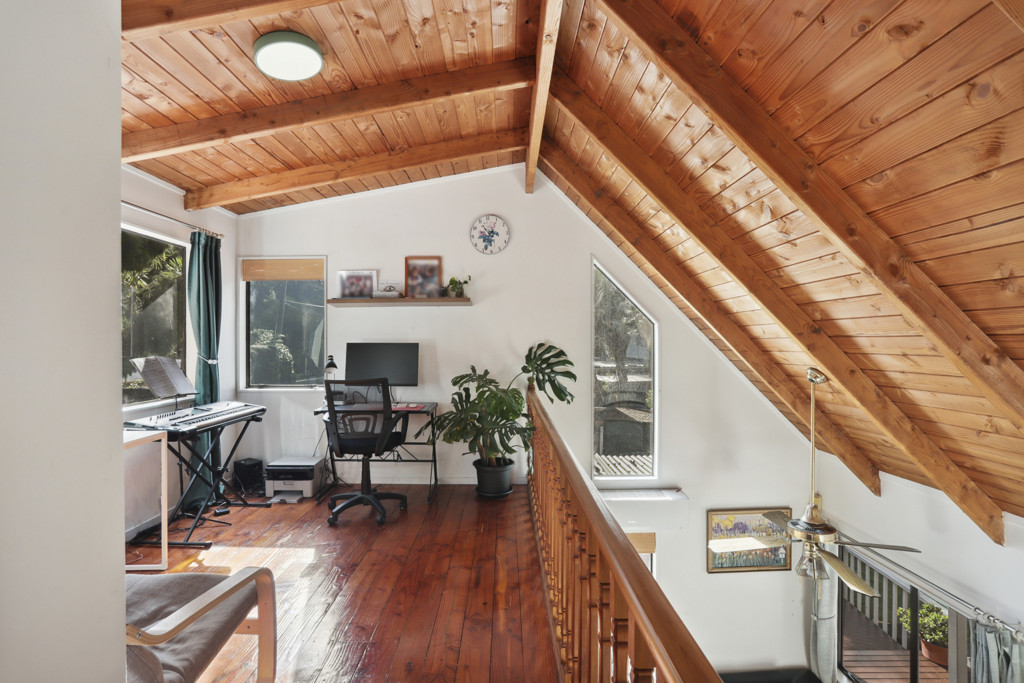 84A Woodlands Park Road, Titirangi - Photo 2