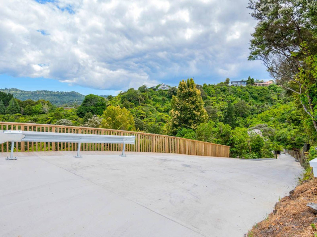 659 South Titirangi Road, Titirangi - Photo 6