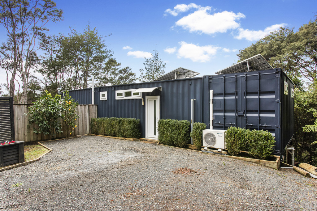 19 Rauhuia Crescent, Parau - Photo 6