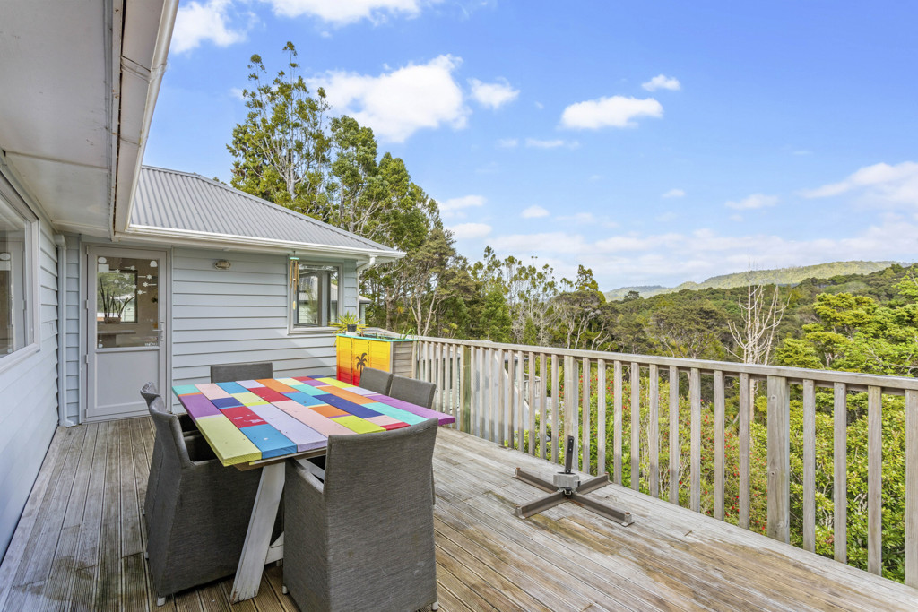 57 Kauri Point Road, Laingholm - Photo 5