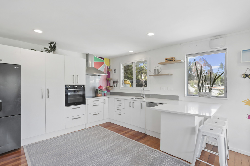 57 Kauri Point Road, Laingholm - Photo 4