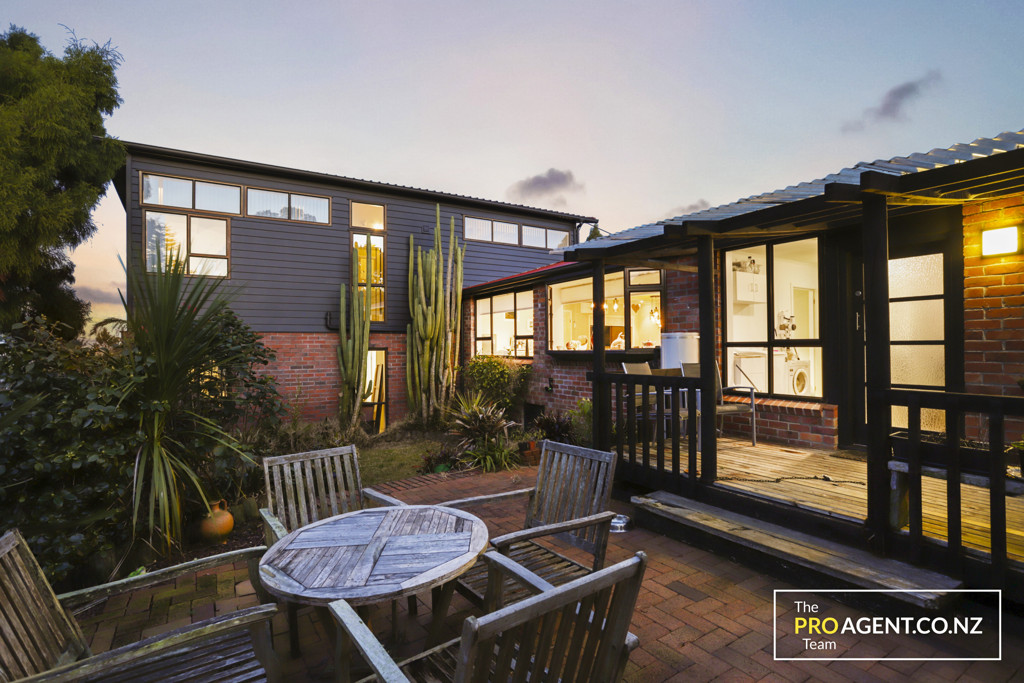 91 Victory Road, Laingholm - Photo 6