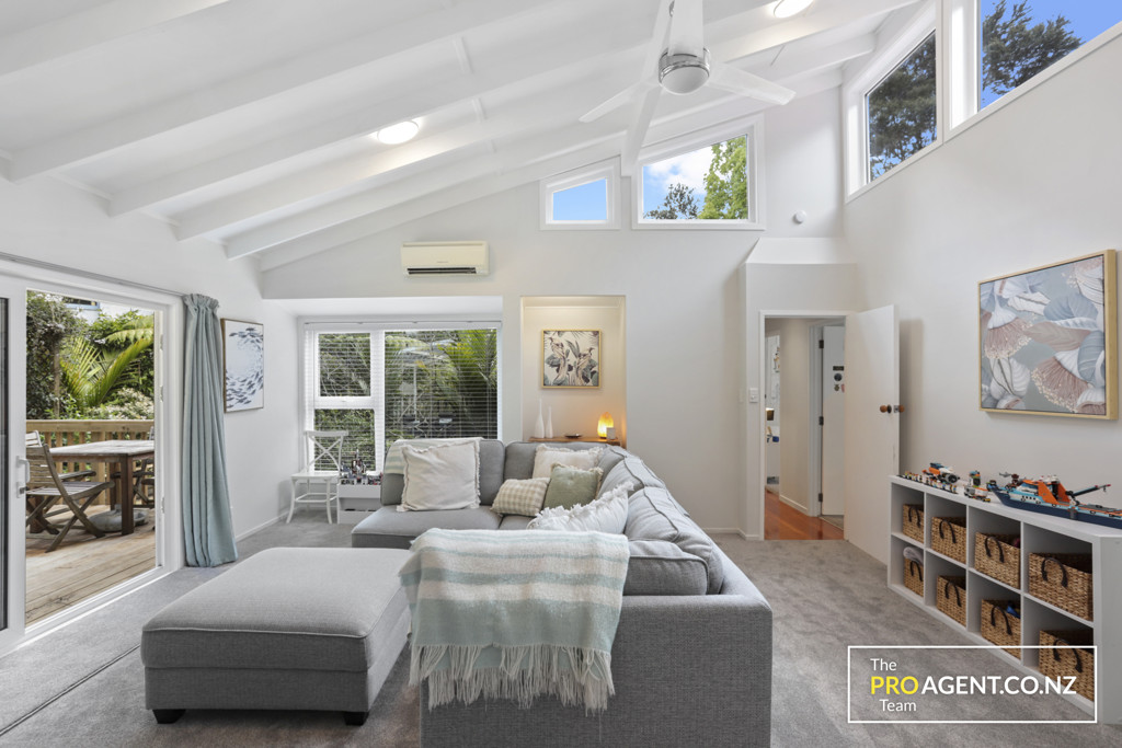 26 Daffodil Street, Titirangi - Photo 6