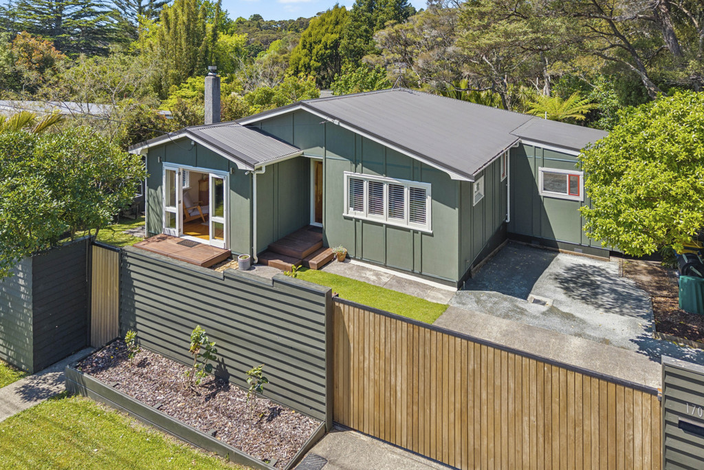 170 Atkinson Road, Titirangi