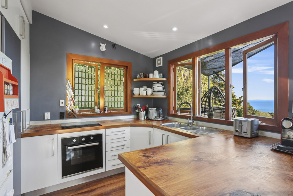674 South Titirangi Road, Titirangi - Photo 7
