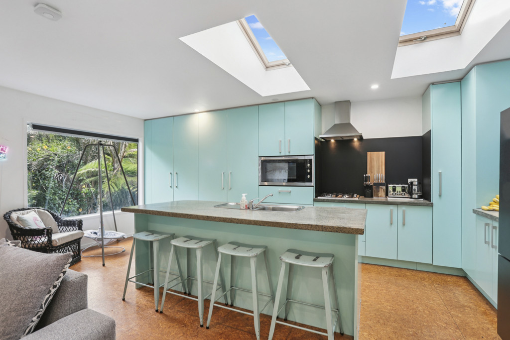 37 Upland Road, Huia - Photo 2